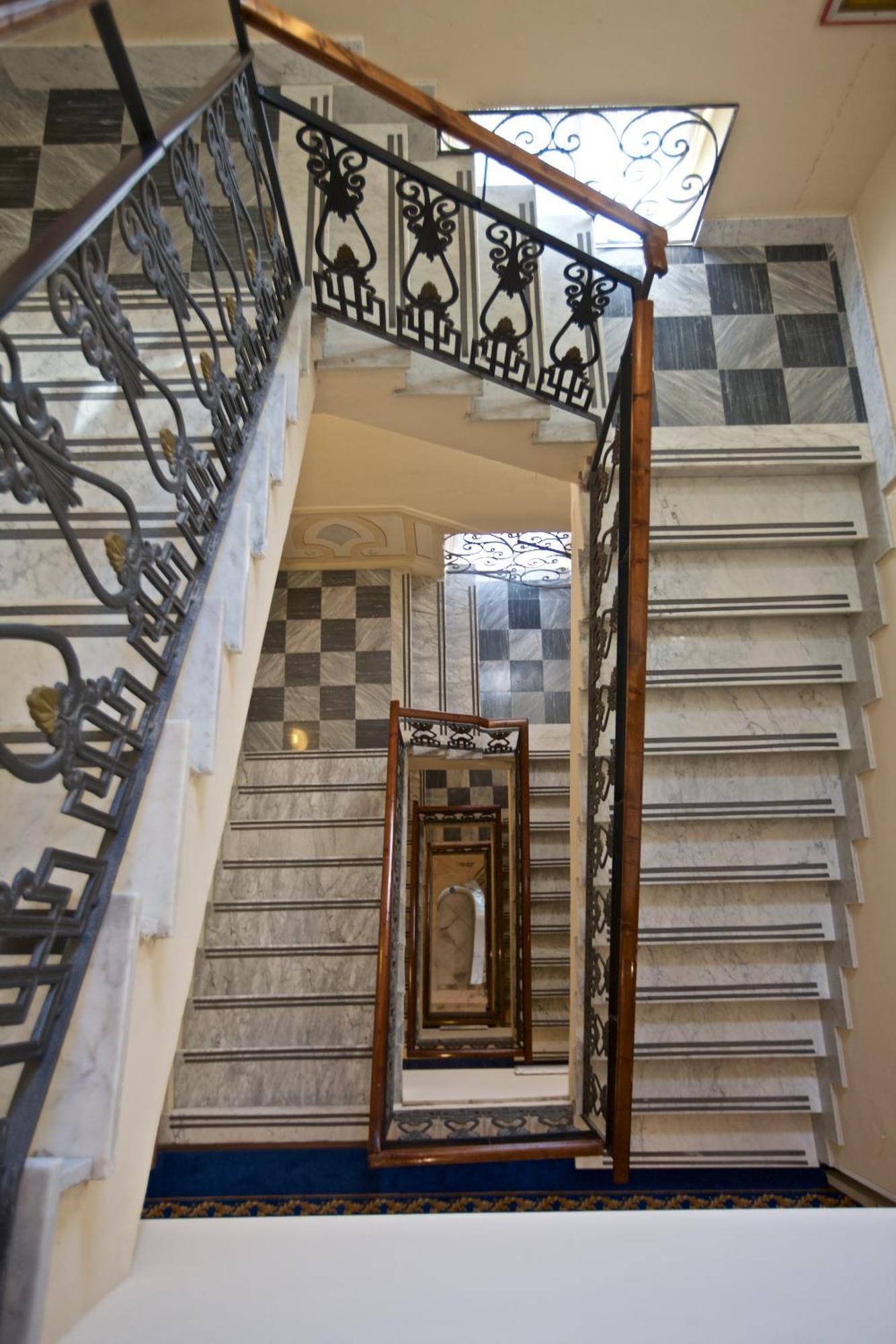 Grand Hotel Mediterranee Алассіо Екстер'єр фото
